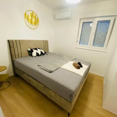 Mir Apartment Makarska